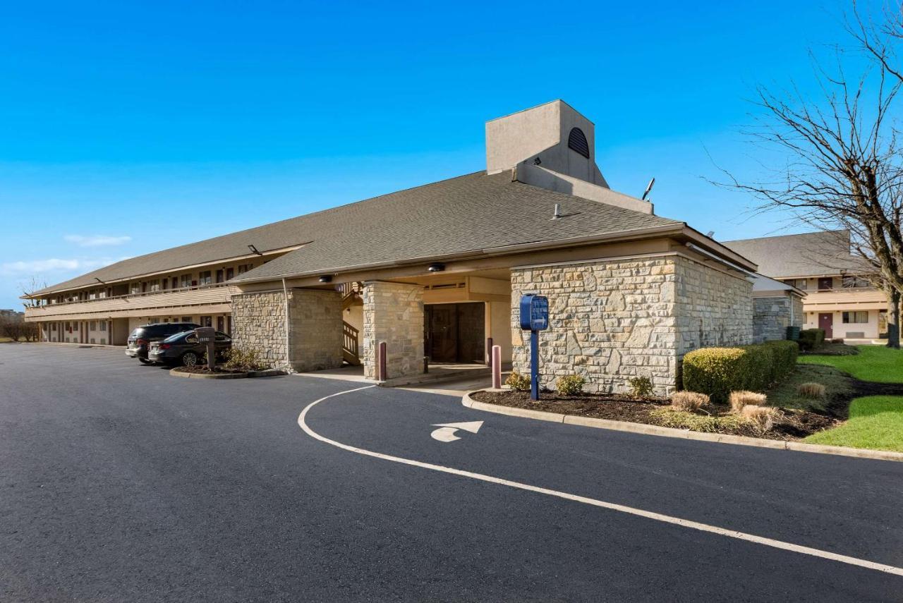 Rodeway Inn Columbus Bagian luar foto