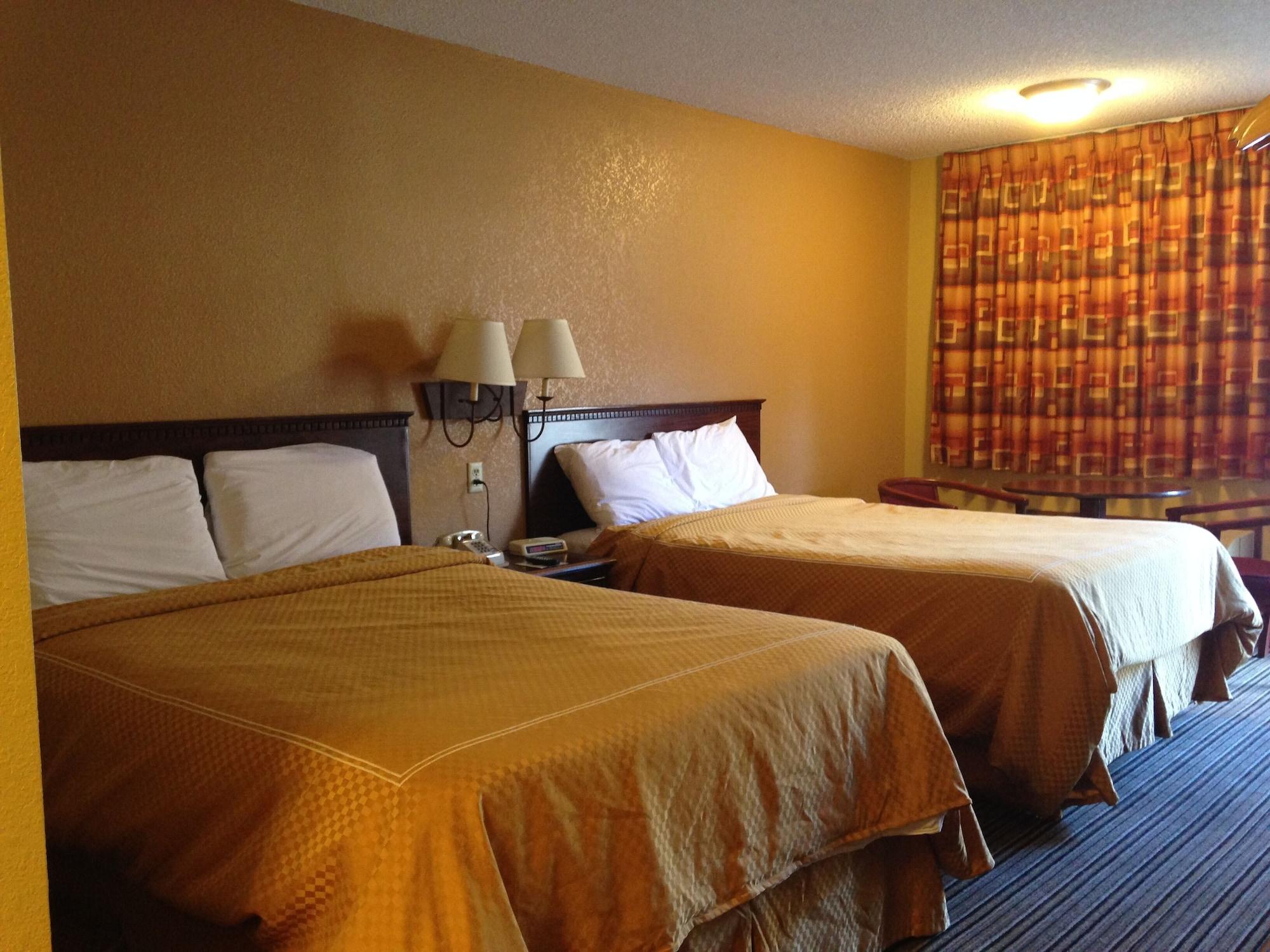 Rodeway Inn Columbus Bagian luar foto