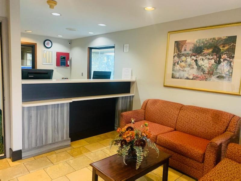 Rodeway Inn Columbus Bagian luar foto