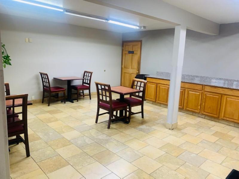 Rodeway Inn Columbus Bagian luar foto